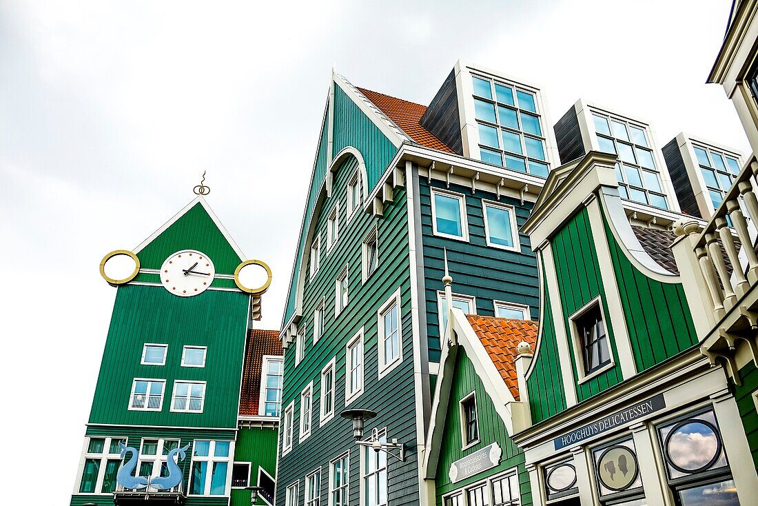 Rathaus von Zaandam und Masterplan für das Stadtzentrum von Soeters Van Eldonk Architekten, Zaandam, Niederlande.