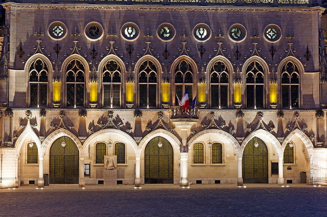 Town hall, Place des Héros, Arras, Pas de Calais Department, Nord-Pas de Calais Picardie region, France.