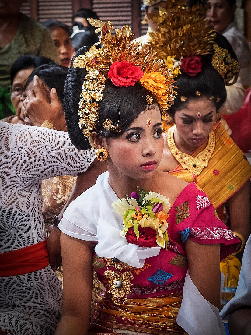 Girl awaiting tooth filing ceremony, Denpasar, Bali, Indonesia, Southeast Asia, Asia