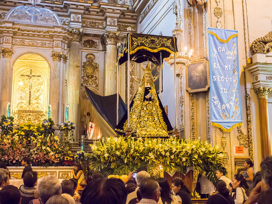 Crowds gather to honor the image of Oaxaca's patron, Fiesta de la Virgen de la Soledad, Basilica of Our Lady of Solitude, Oaxaca, Mexico, North America