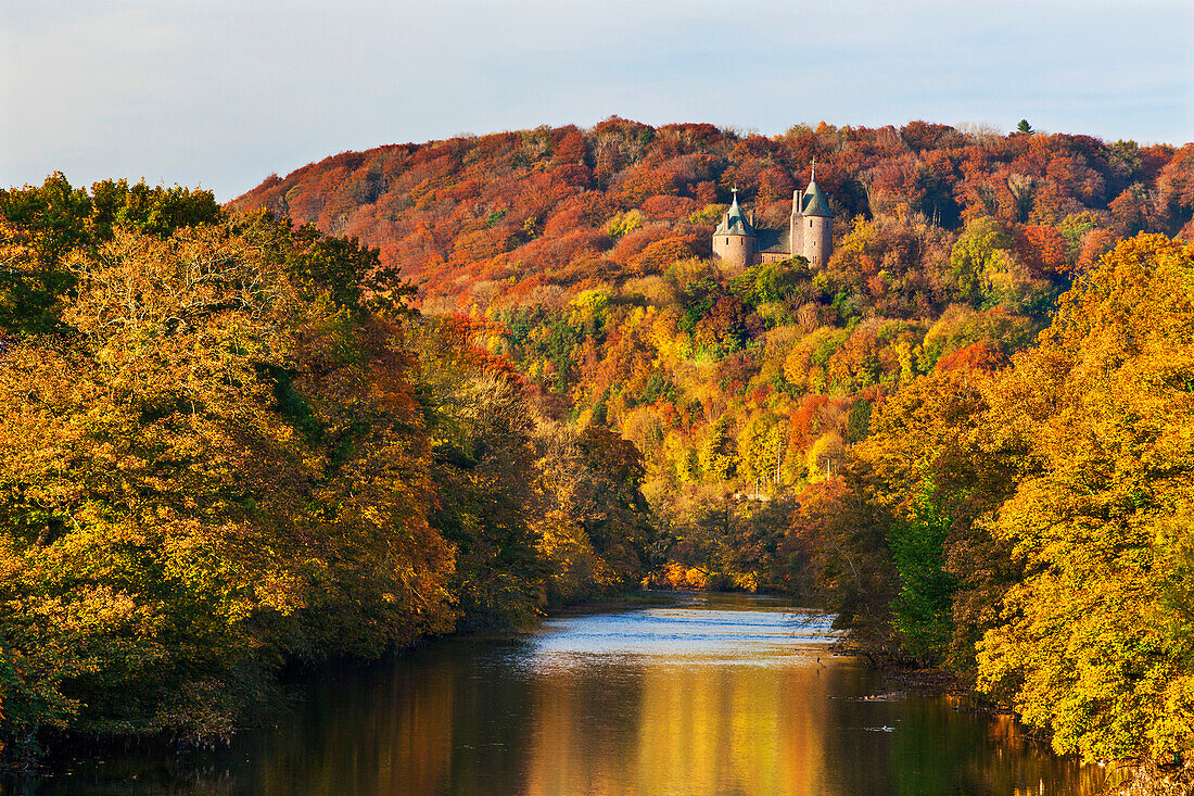 Castle Coch (Castell Coch) (The Red Castle) in autumn, Tongwynlais, Cardiff, Wales, United Kingdom, Europe