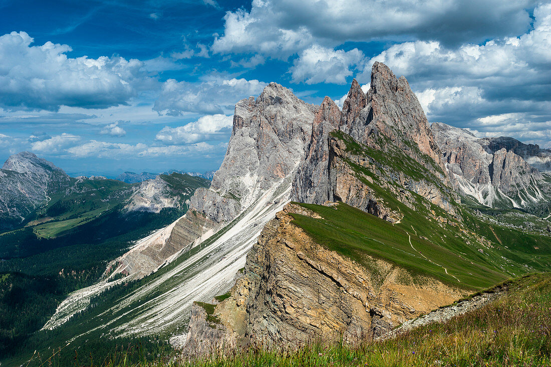 Odle, Val Gardena, Trentino Alto Adige, Italy, Odle Group seen from Seceda