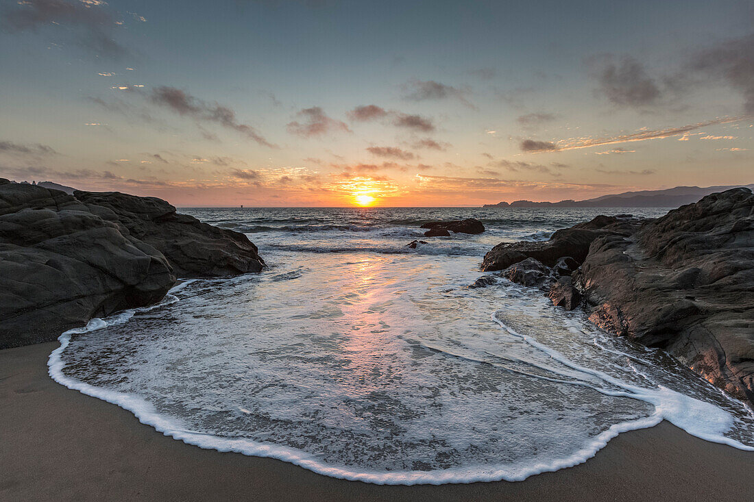 Sunset shot from Baker Beach, San Francisco, Marin County, California, USA