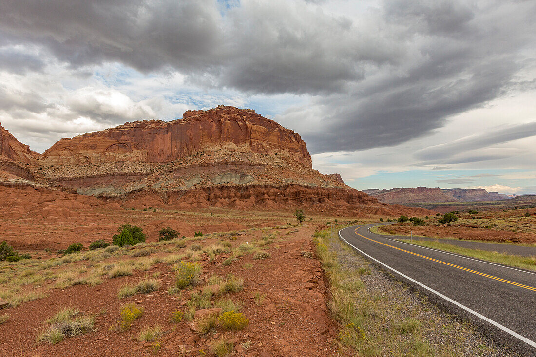 Scenic byway 24, Capitol Reef National Park, Wayne County, Utah, USA