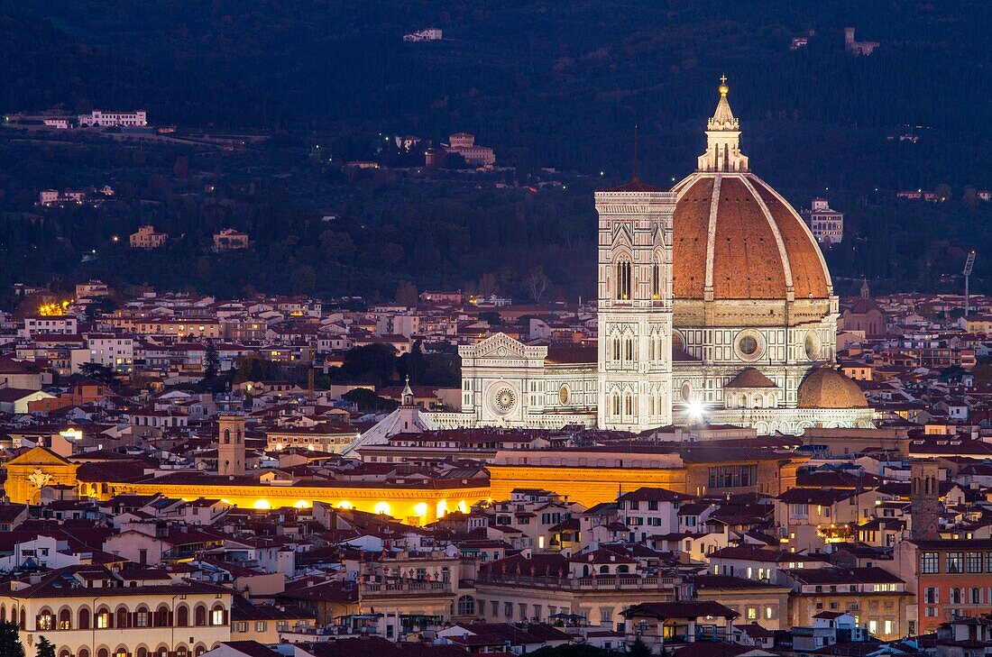 Europe, Italy, Tuscany, Florence, Cathedral of Santa Maria Novella in the center of Florence at first evening lights