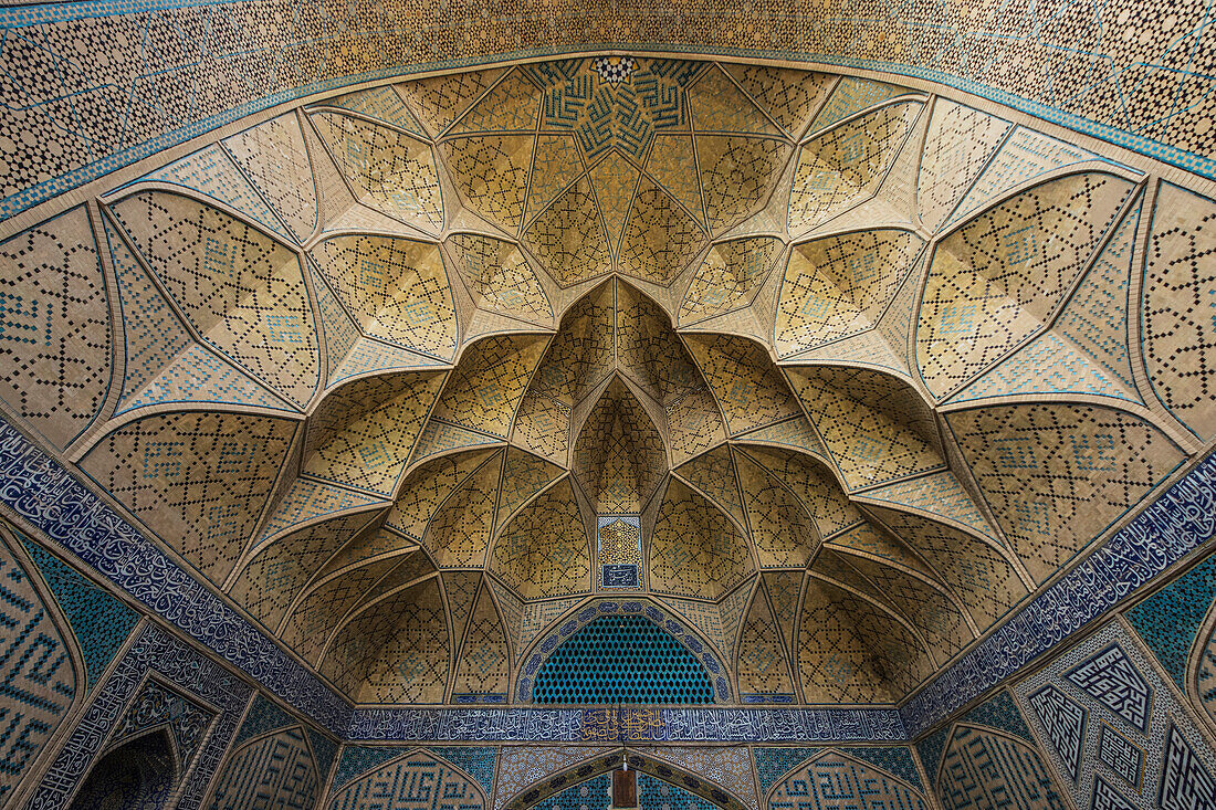 'Murqanas of a chamber located in the Northeast of the Masjed-e Jame (Friday Mosque); Esfahan, Iran'