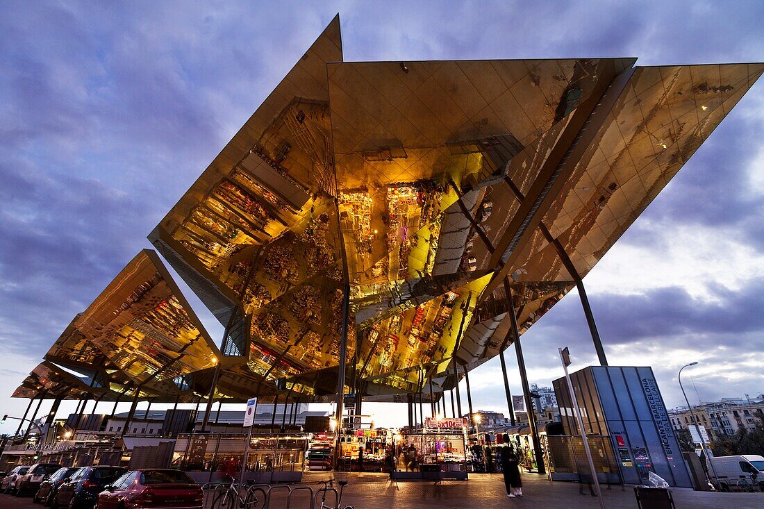 Els Encants market. Mercat de Bellcaire. Barcelona. Fermin Vazquez architect.