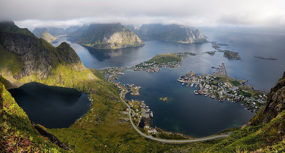 Norway, Nordland, Lofoten islands, Moskenesoy island, view of the fishing villages of Reine, Sakrisoy, Toppoy and Hamnoy from Reinebringen (448m).