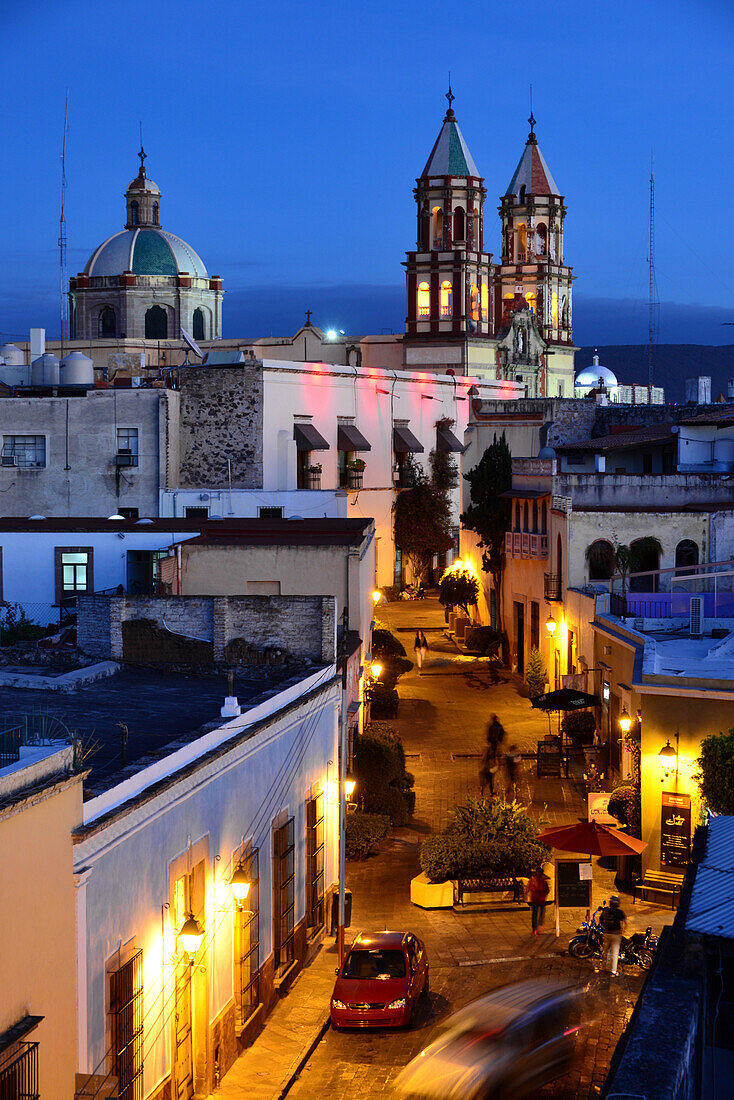 Blick zum Temple de la Congregation, Querétaro im Zentrum von Mexiko