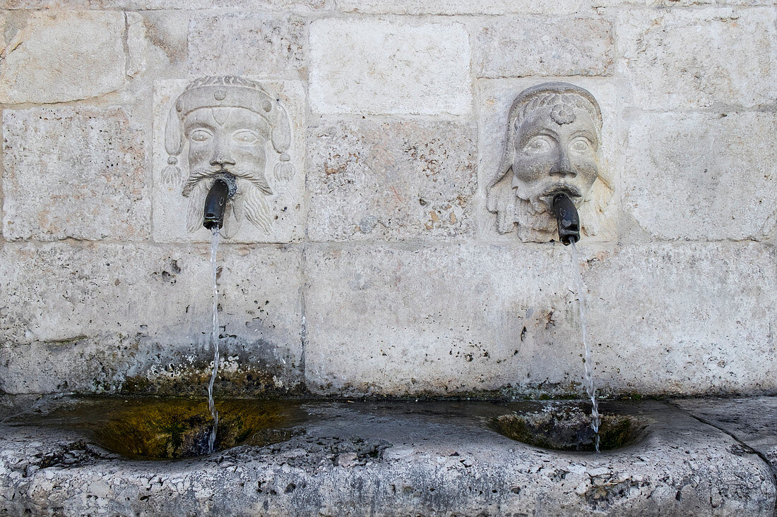 Scanno, Abruzzo, Central Italy, Europe, Saracco fountain detail