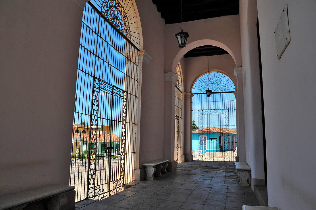 Caribbean, Cuba, Sancti Spiritus, Trinidad, Plaza Mayor, Iglesia Parroquial de la Santisima Trinidad