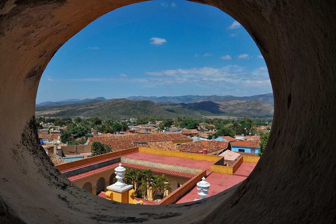 Caribbean, Cuba, Sancti Spiritus, Trinidad, Convento San Francisco de Asis, round window