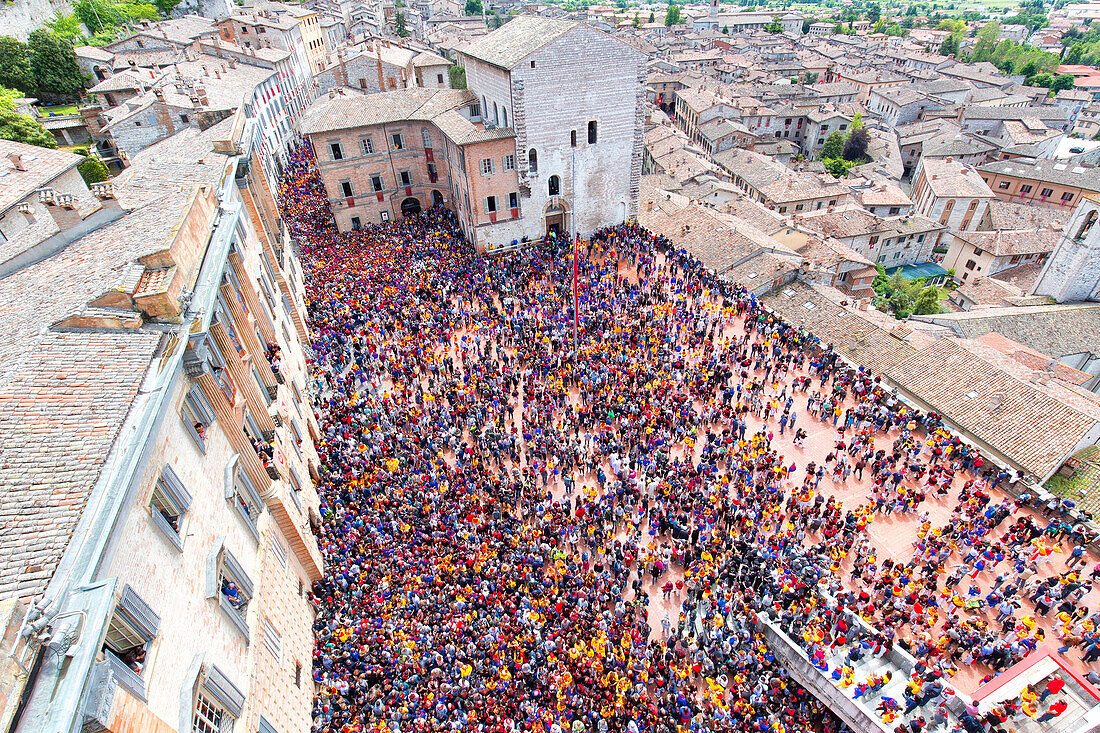 Europe, Italy, Umbria, Perugia district, Gubbio, The crowd and the Race of the Candles