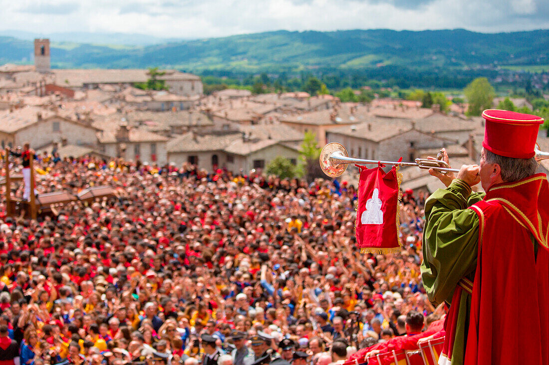 Europe, Italy, Umbria, Perugia district, Gubbio, The crowd and the Race of the Candles