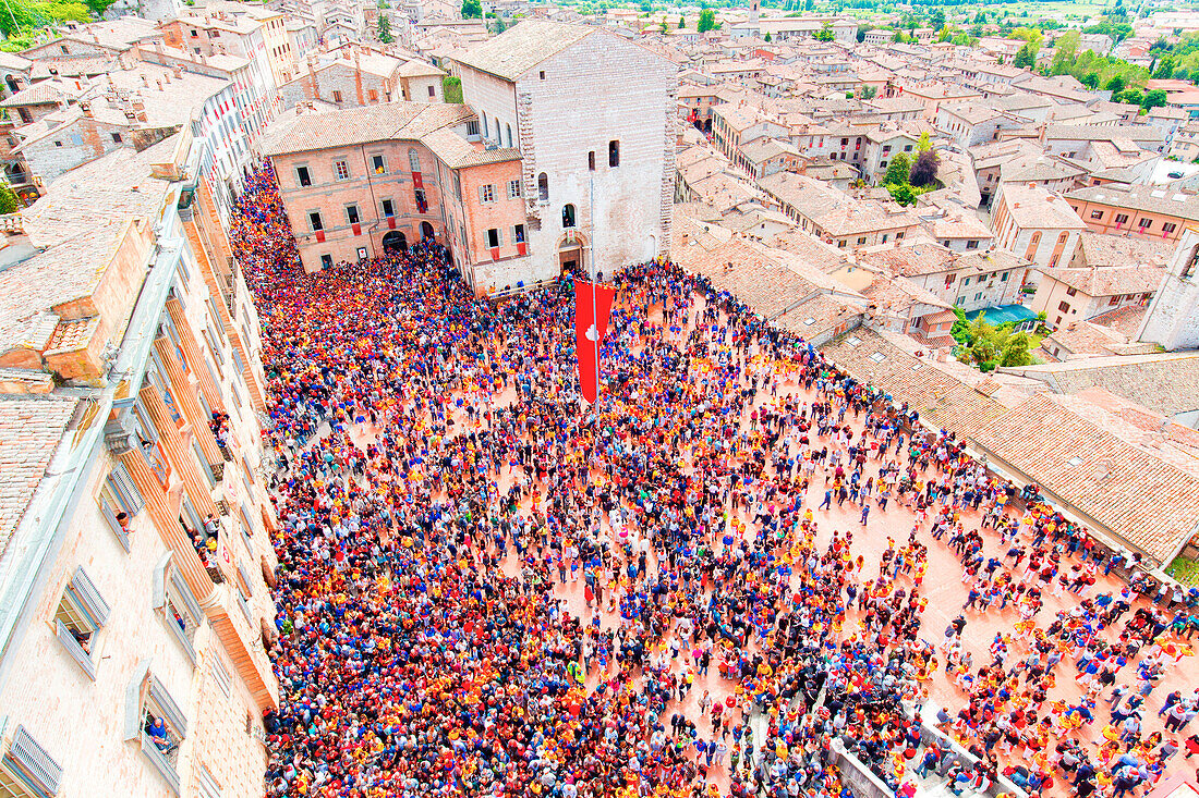 Europe, Italy, Umbria, Perugia district, Gubbio, The crowd and the Race of the Candles