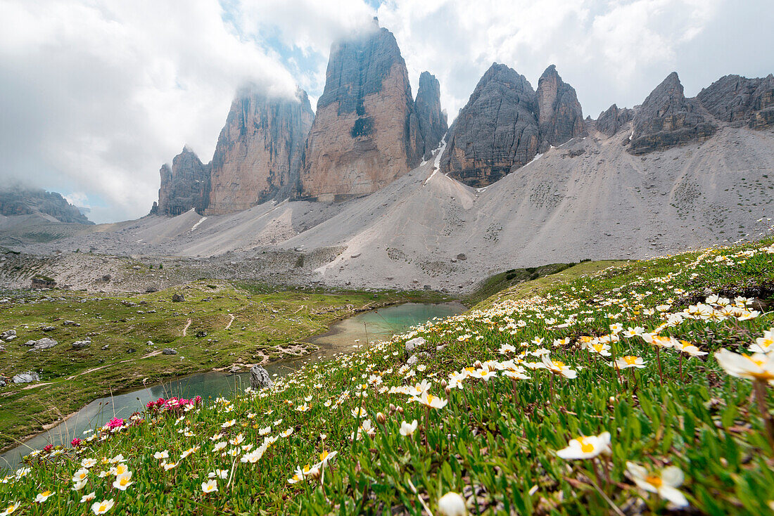 Europe, Italy, Dolomites, Belluno, Bolzano, Tre Cime di Lavaredo