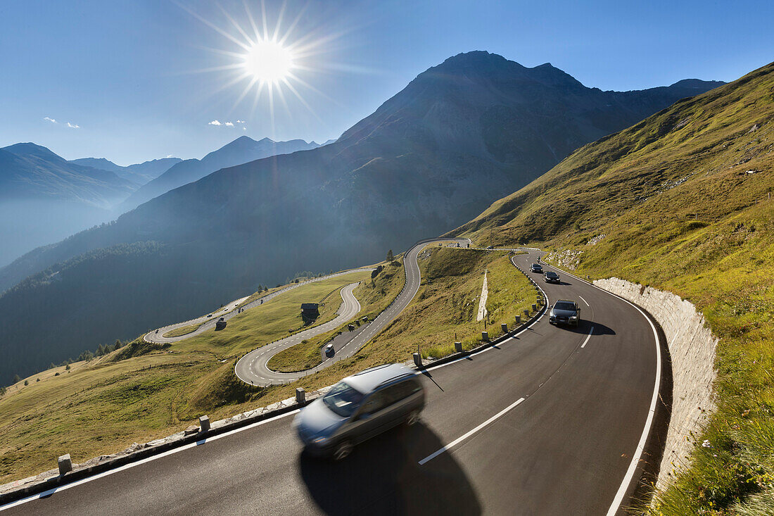Europe, Austria, Carinthia, High Tauern, Cars along the Grossglockner High Alpine Road in the summer