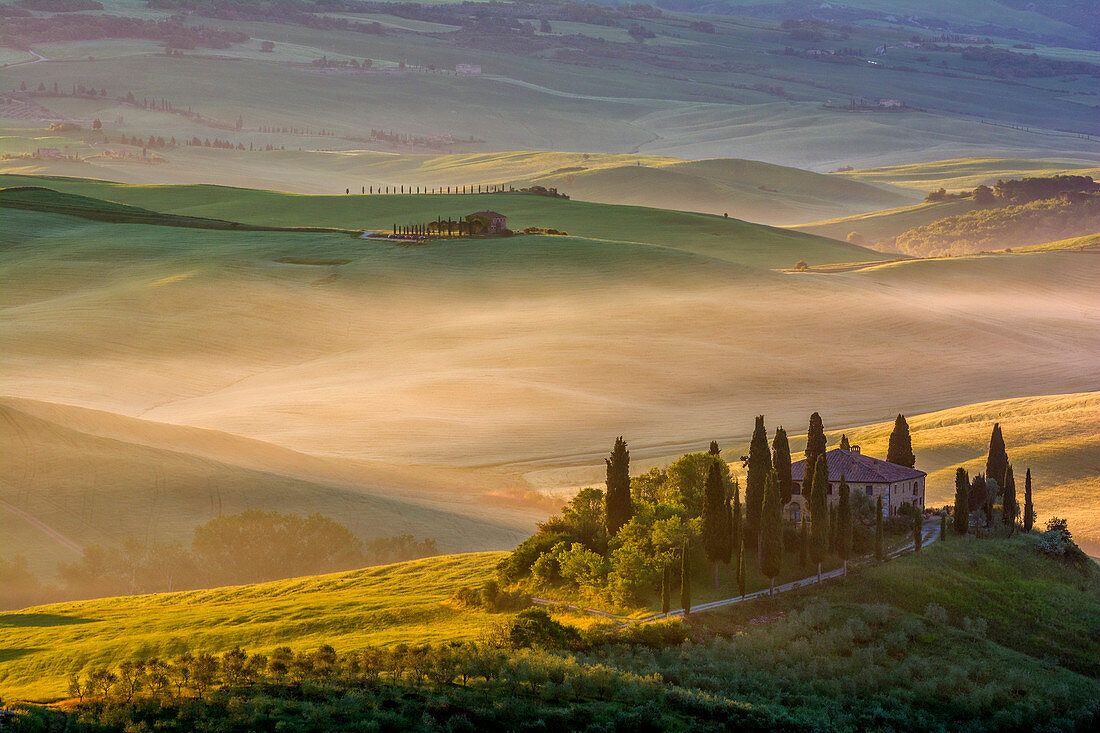 The classic symbol of the Val d'Orcia, the Belvedere at San Quirico d'Orcia, Tuscany Italy