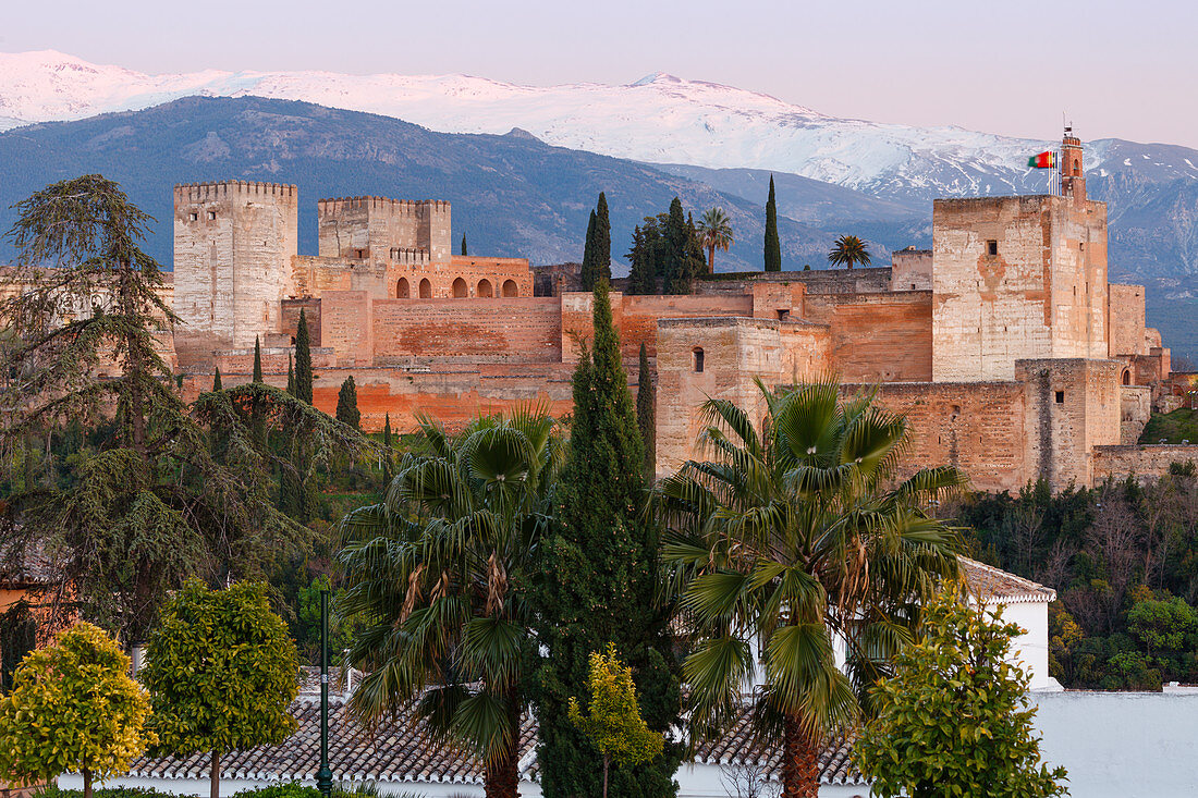 Alhambra, palace and fortress with moorish architecture, UNESCO World Heritage, Sierra Nevada with snow, Granada, Andalucia, Spain, Europe