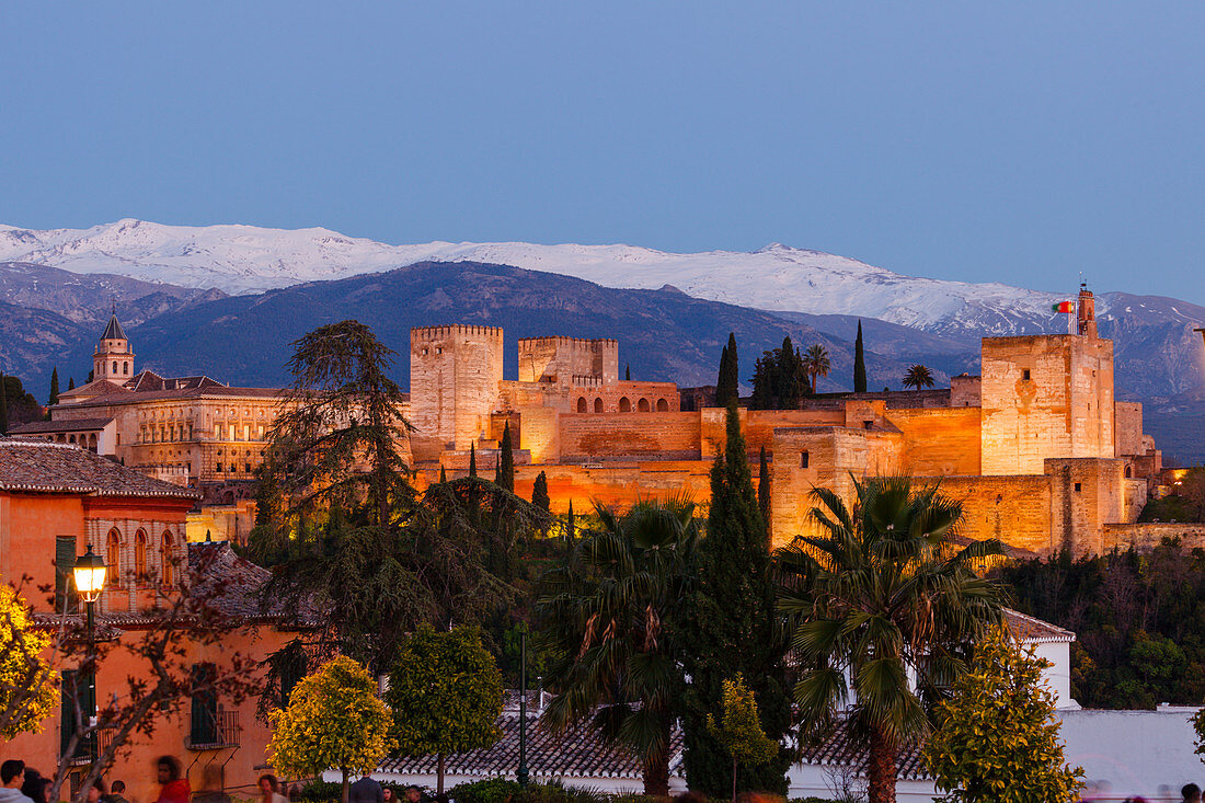 Alhambra, palace and fortress, moorish architecture, UNESCO World Heritage, Sierra Nevada with snow, Granada, Andalucia, Spain, Europe