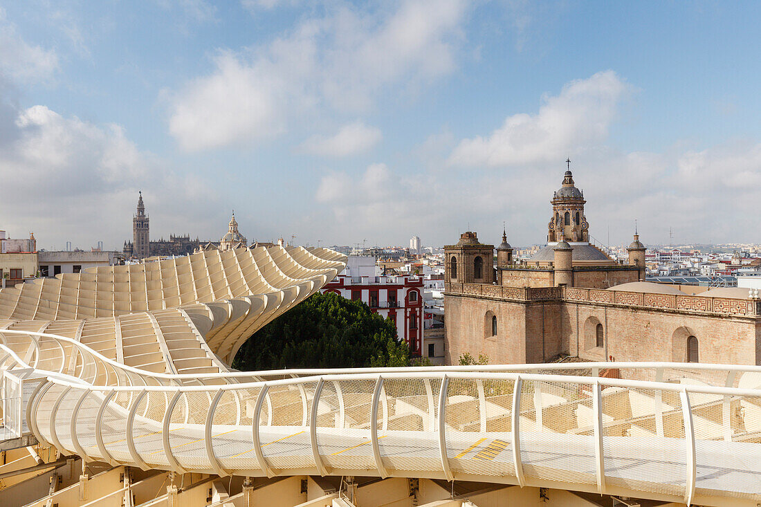 Metropol Parasol, viewing platform, Plaza de la Encarnacion, modern architecture, architect Juergen Mayer Hermann, view to the old town with the cathedral, Seville, Andalucia, Spain, Europe