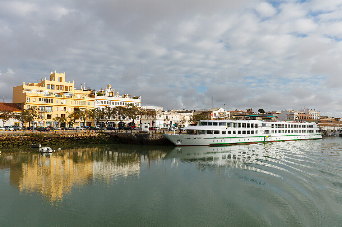 Ferry from Puerto de Santa Maria to Cadiz, Puerto de Santa Maria, Cadiz province, Andalucia, Spain, Europe