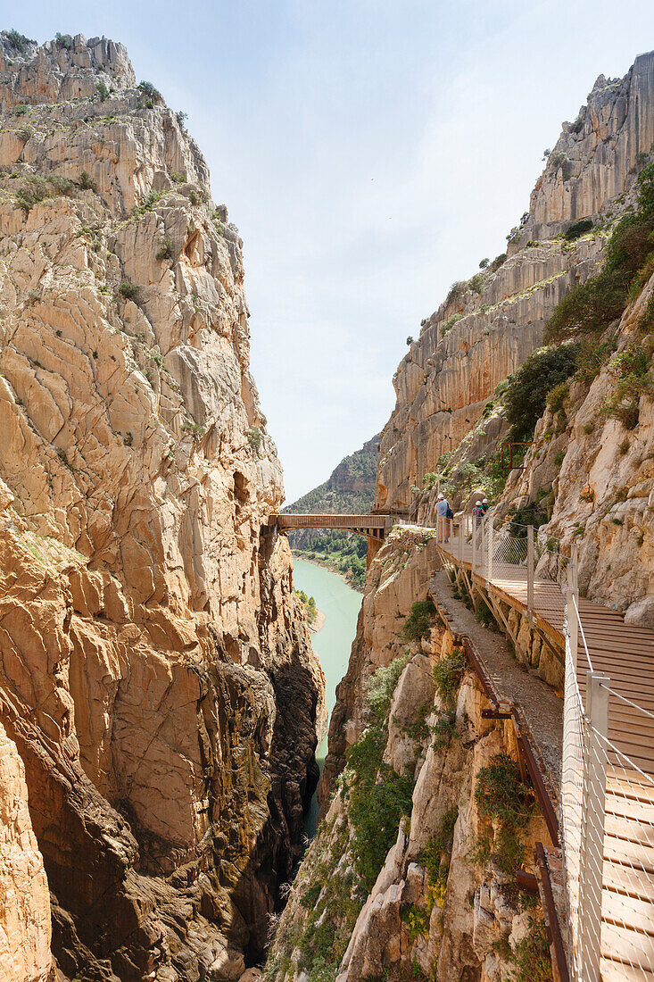 Caminito del Rey, Klettersteig, Wanderweg, Schlucht, Rio Guadalhorce, Fluss, Desfiladero de los Gaitanes, bei Ardales, Provinz Malaga, Andalusien, Spanien, Europa