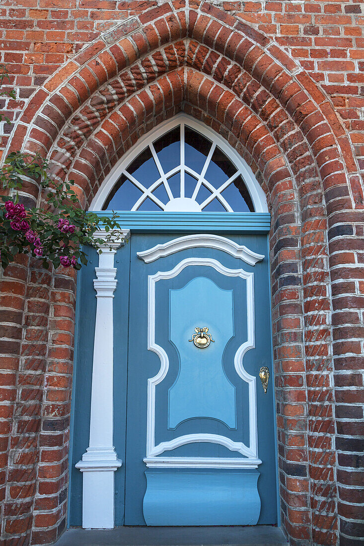 Door in the in the Hanseatic town Lüneburg, Lower Saxony, Northern Germany, Germany, Europe
