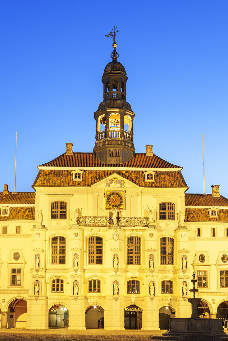 Rathaus in der Hansestadt Lüneburg, Niedersachsen, Norddeutschland, Deutschland, Europa