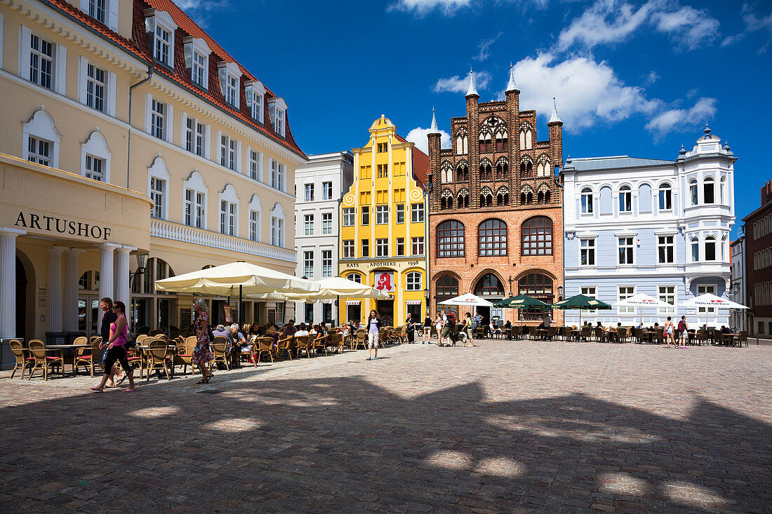 Old Market, Stralsund, Mecklenburg-Western Pomerania, Germany, Europe