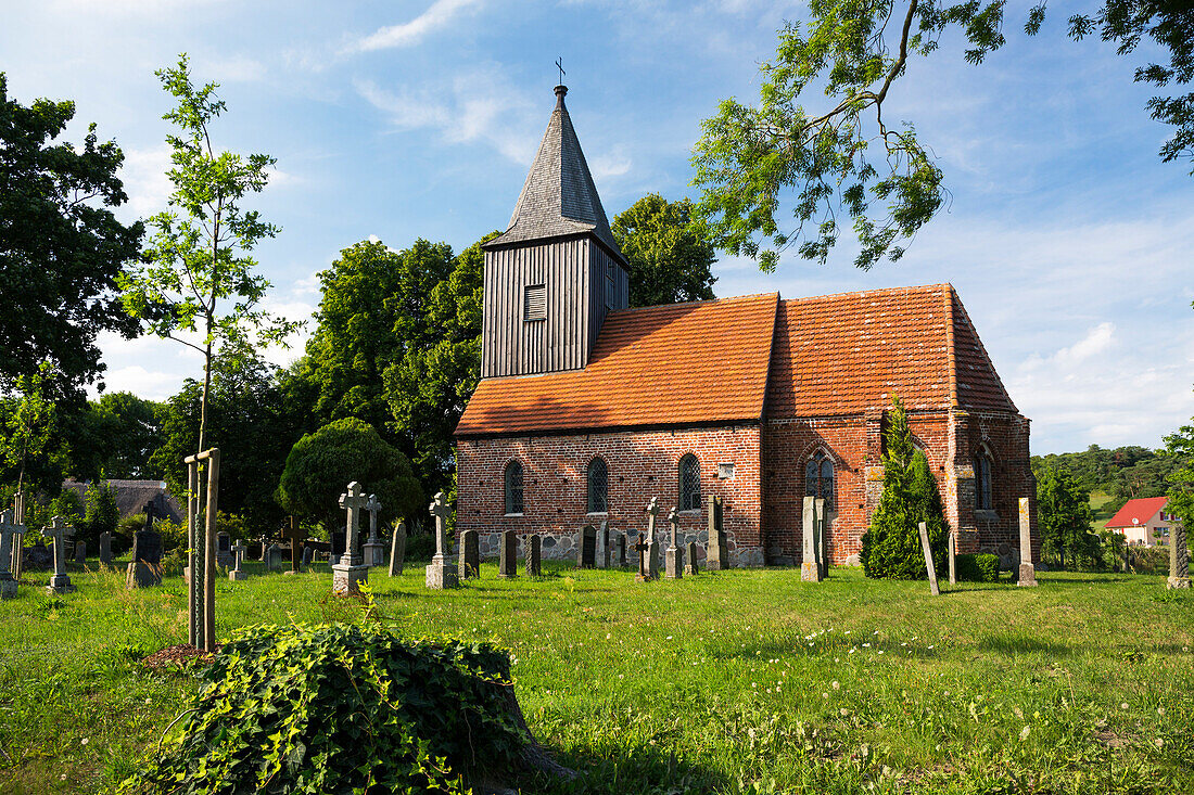 Dorfkirche Groß Zicker, Insel Rügen, Mecklenburg-Vorpommern, Ostsee, Deutschland