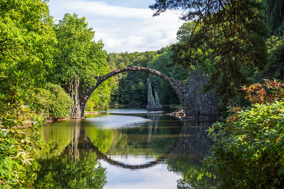 Rakotz bridge over lake Rakotz in rhododendron Park Kromlau, Saxony, Germany, Europe
