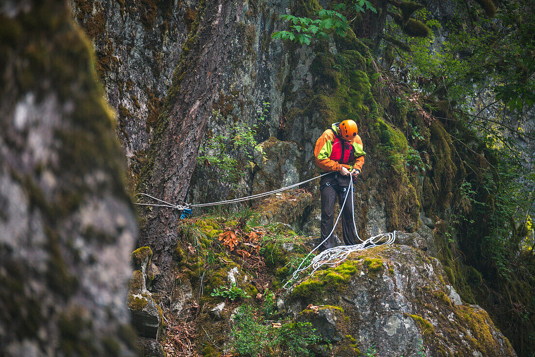 Evan Howard Ties Himself In At A Rappel Station