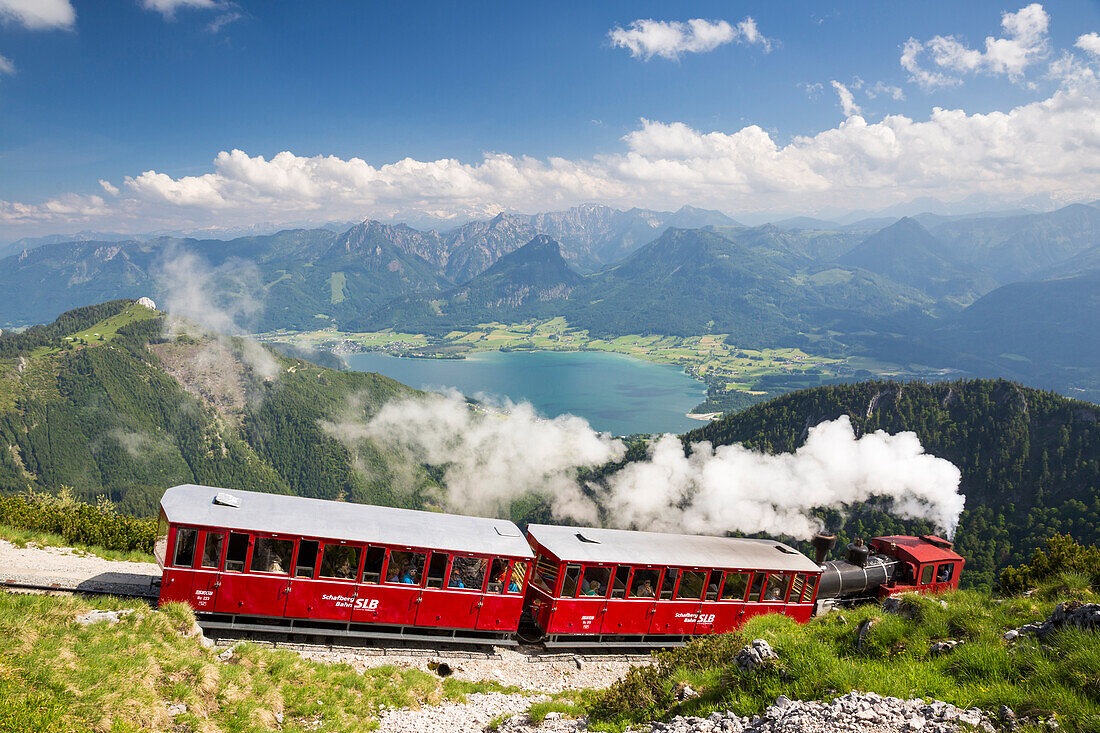 Schafbergbahn, steilste Zahnradbahn Österreichs, St. Wolfgang am Wolfgangsee, Oberösterreich, Österreich, Europa