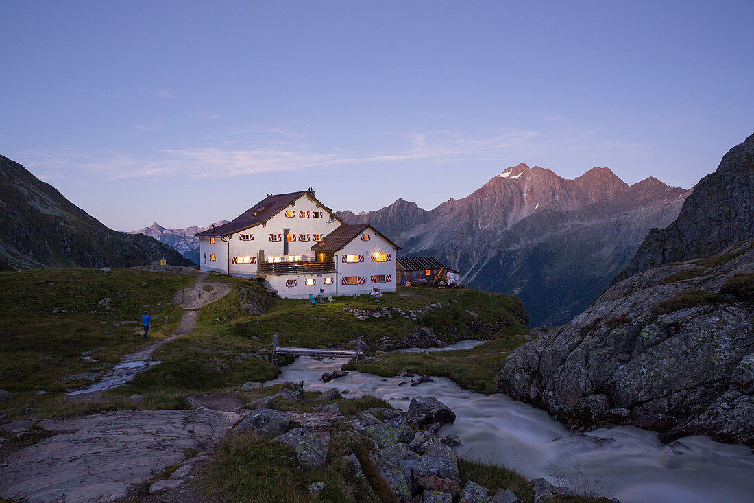 Alpenvereinshütte Neue Regensburger Hütte, Stubaier Höhenweg, Stubaital, Tirol, Österreich, Europa