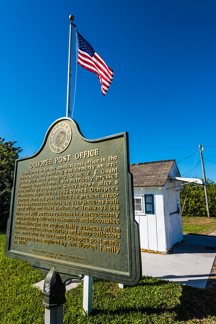Das kleinste Postamt der USA an der Route 41 Tamiami Trail in den Everglades, Ochopee, Florida, USA