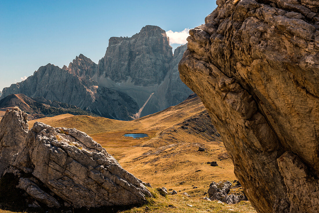 Europa, Italien, Veneto, Belluno, Herbst Blick auf Mondeval