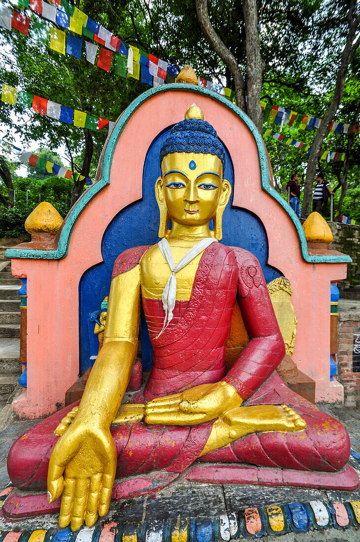 Buddha-Statue im Swayambhunath-Tempel, Kathmandu-Tal, Nepal, Asien
