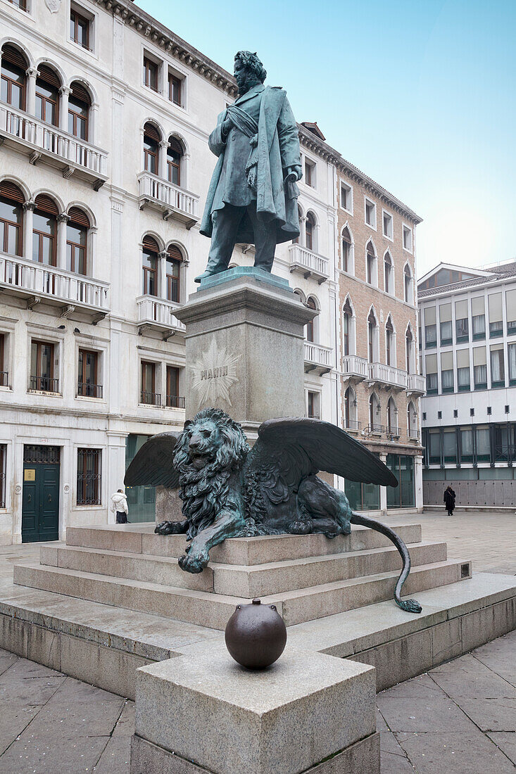 Europe, Italy, Veneto, Venice,  Bronze statue of the venetian patriot Daniel Manin