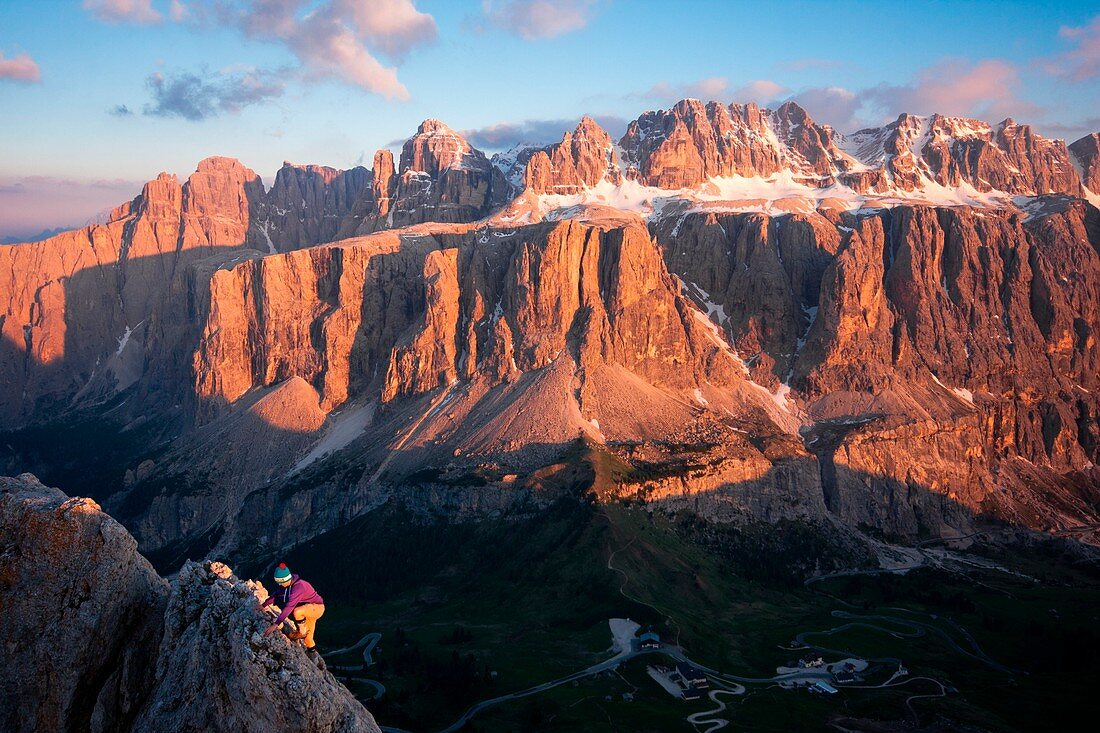 Über Gardena Pass, auf dem Hintergrund Sella Gruppe