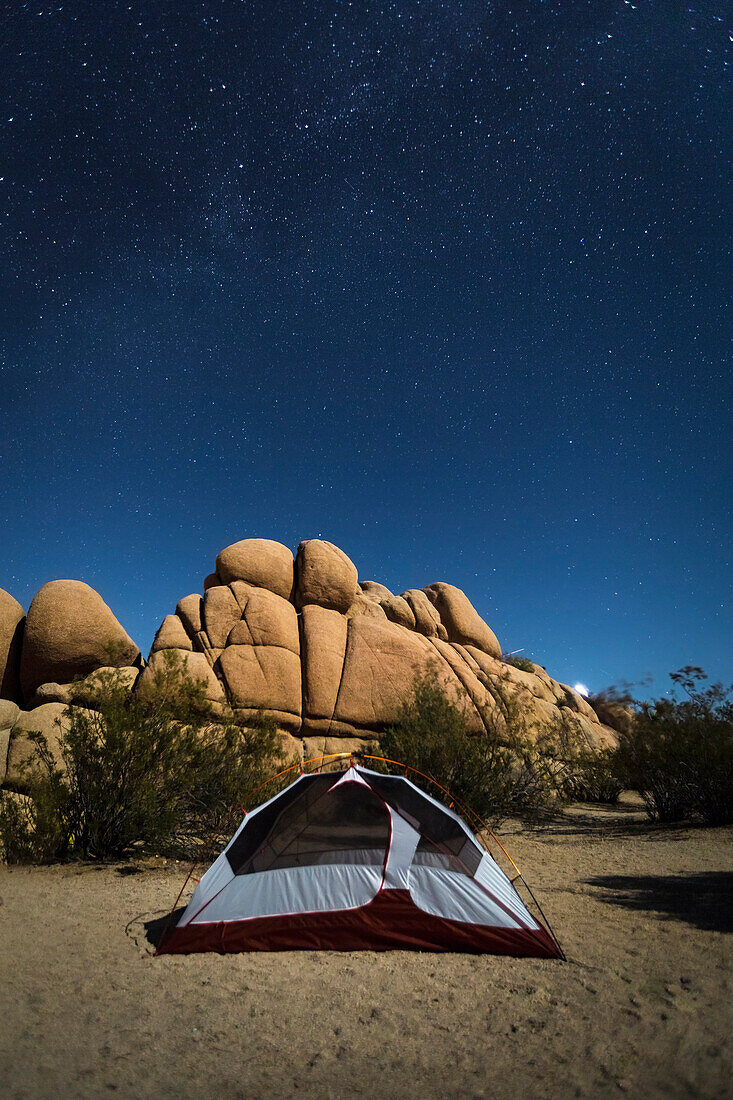 Camping At Jumbo Rocks In Joshua Tree National Park