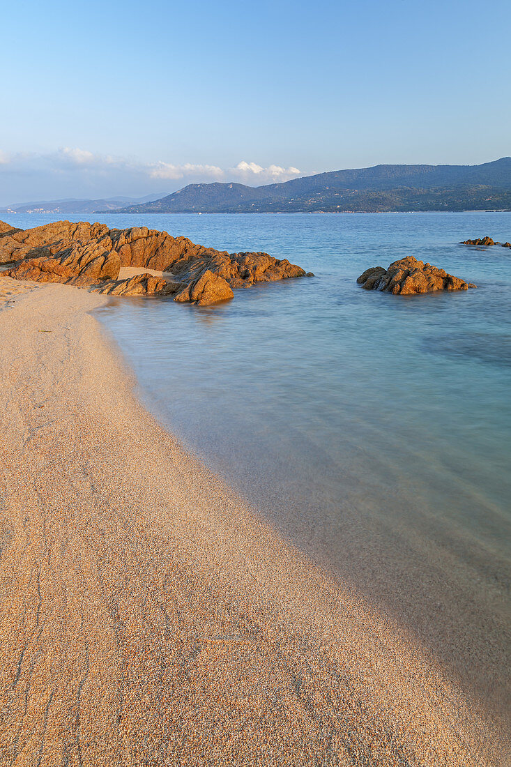 Strand in Propriano, Südkorsika, Korsika, Südfrankreich, Frankreich, Südeuropa, Europa