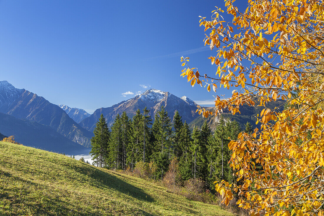Grinbergspitzen of Tuxer Kamm in the Zillertal Alps, Mayrhofen, Tirol, Austria, Europe