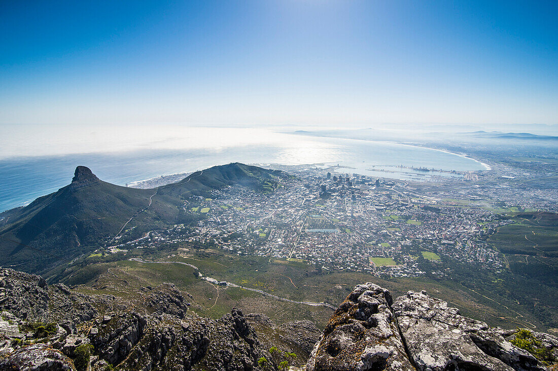 Blick über Kapstadt vom Tafelberg, Südafrika, Afrika