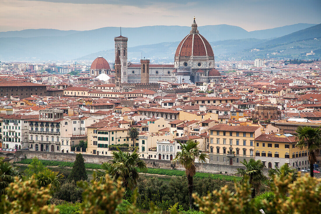 Florenz Panorama von Piazzale Michelangelo mit Duomo, Florenz, UNESCO Weltkulturerbe, Toskana, Italien, Europa