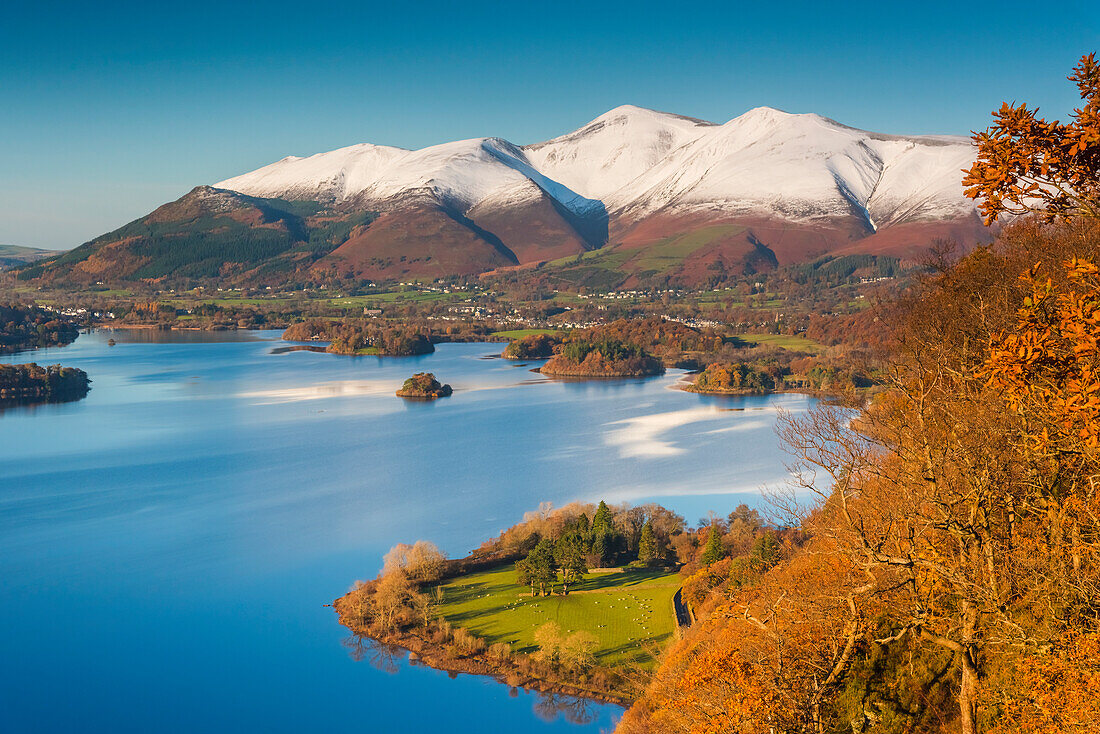 Derwentwater and Skiddaw Mountain, Keswick, Lake District National Park, Cumbria, England, United Kingdom, Europe