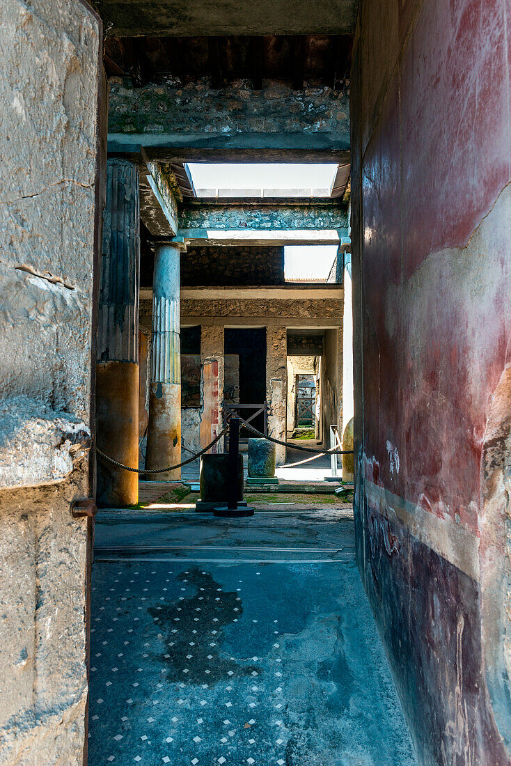 Italy, Campania, Naples, archaeological excavations of Pompeii