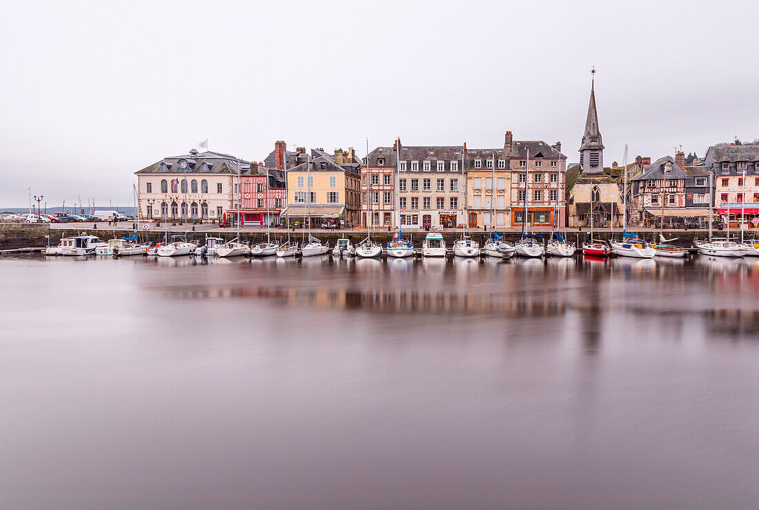 Vieux Bassin, Honfleur, Calvados departement, Normandie - Normandy, France, Europe