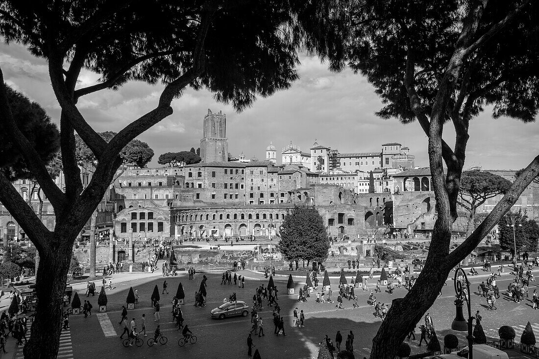 'Italien, Lazio, Rom, Mercati di Traiano, Blick von der ''Altare della Patria'''