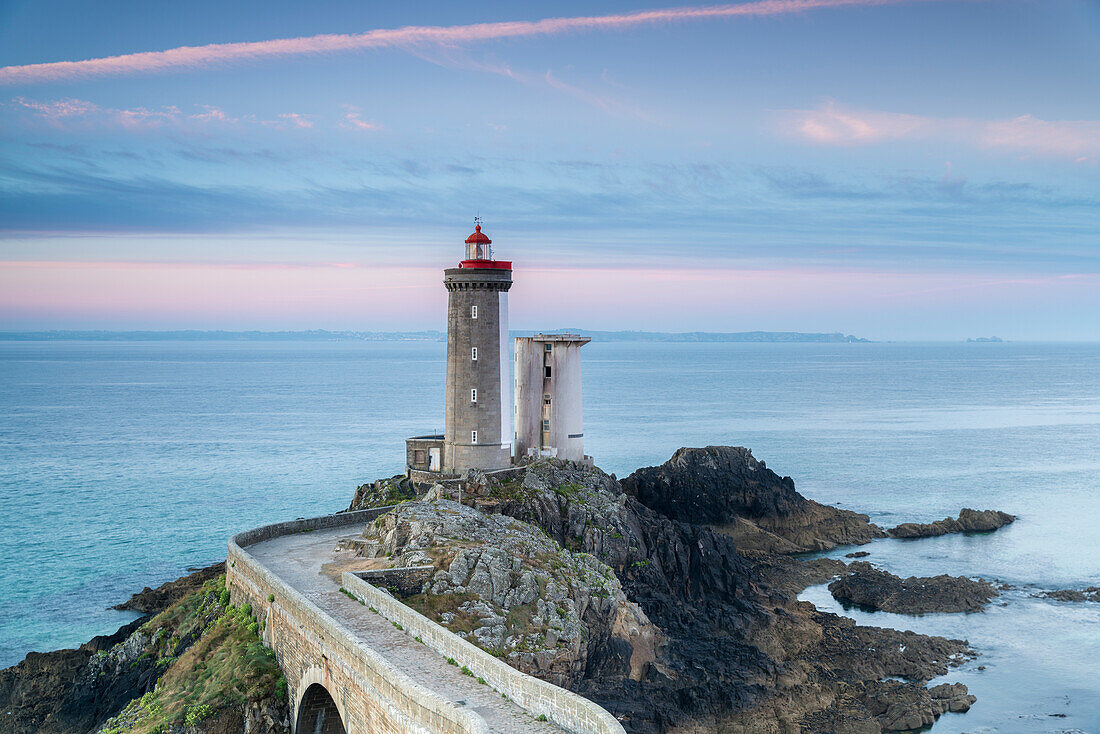 Petit Minou lightouse bei Sonnenaufgang, Plouzané, Finistère, Bretagne, Frankreich